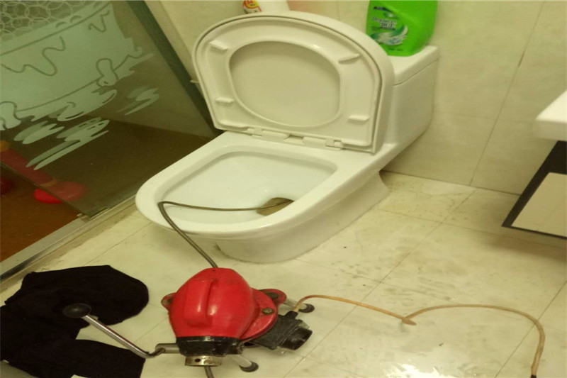 清城如何疏通马桶 疏通马桶多少钱